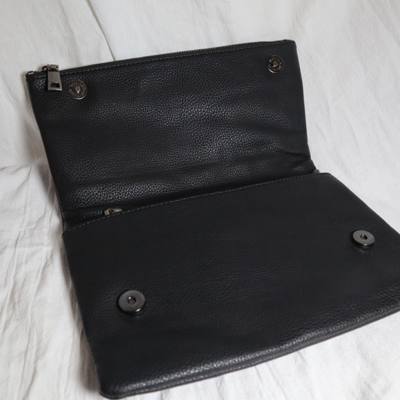 Urban Expressions Lesley Micro Stud Clutch Black Bag Fold Over - Picture 4 of 10